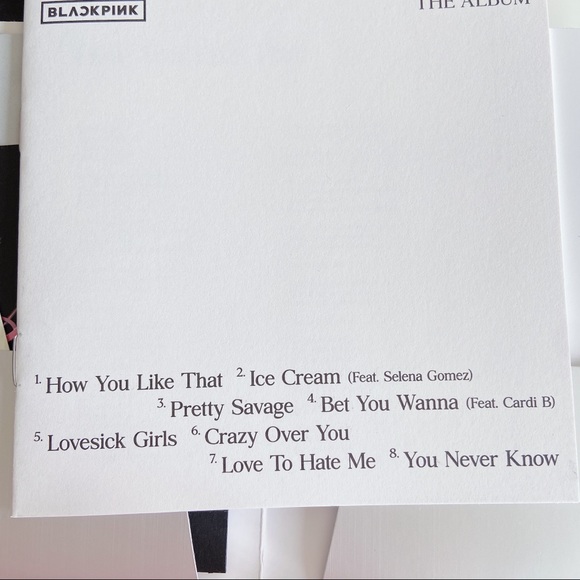 BLACKPINK THE ALBUM - Picture 6 of 11